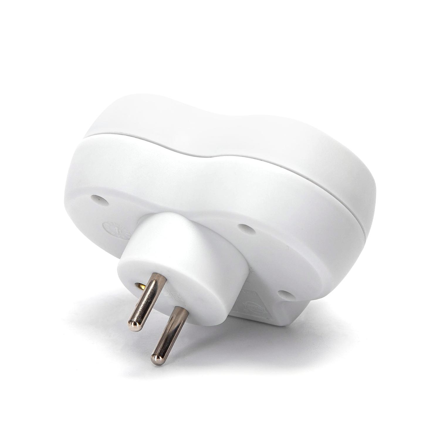 French 2-Way Adaptor (With Switch) 16A White