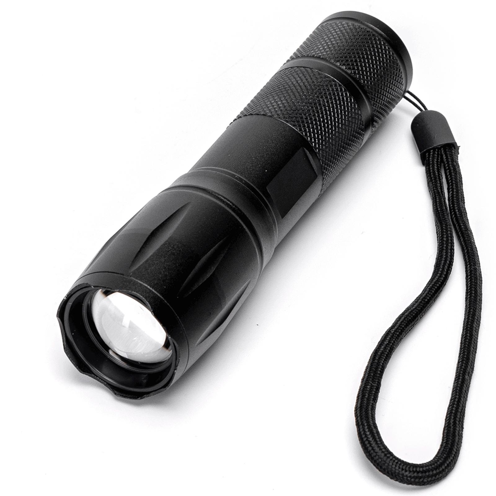 Torch Adjustable Focus 3AAA batteries