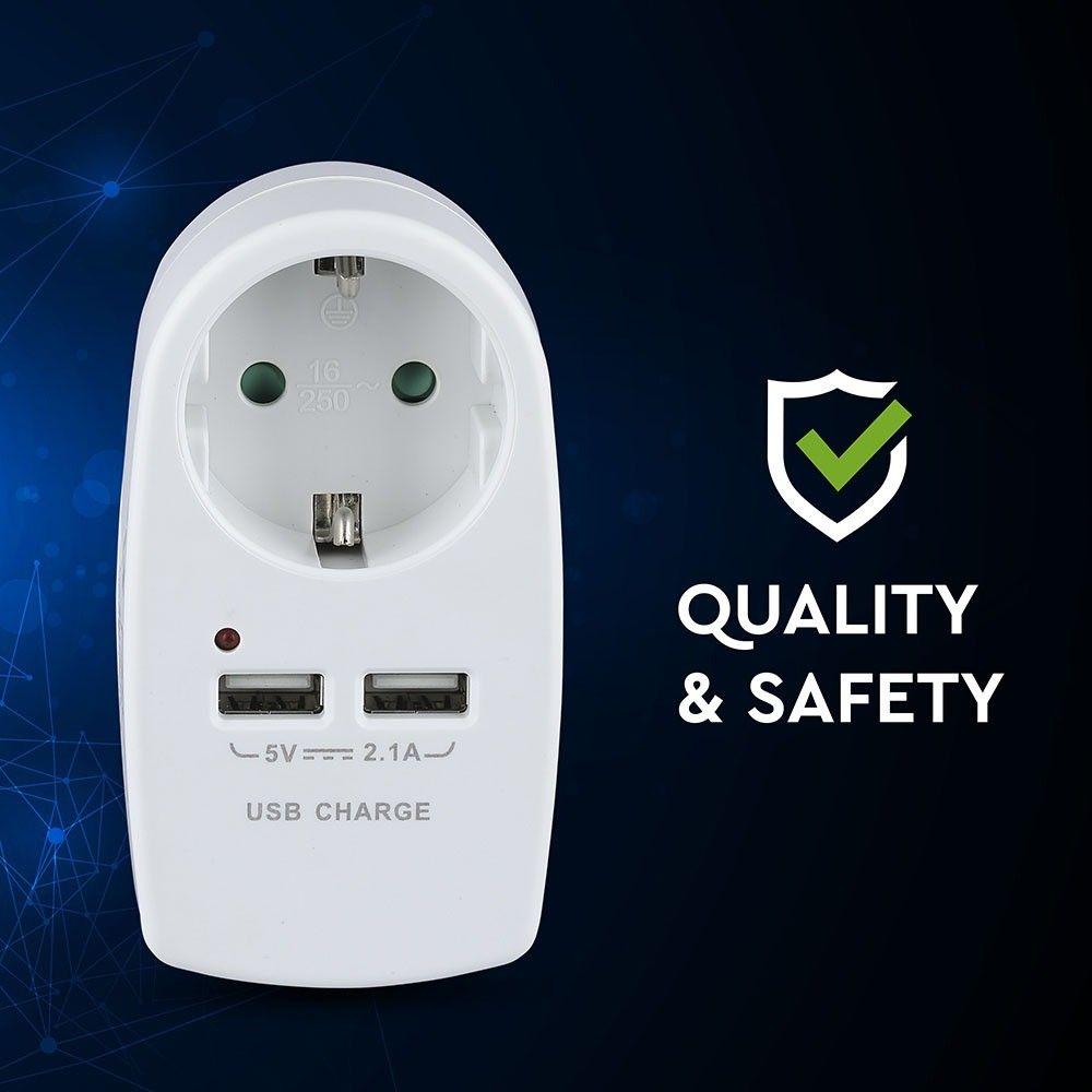 VT-1044 EU TYPE PLUG ADAPTER WITH EARTHING CONTACT & CHARGING INTERFACE-WHITE