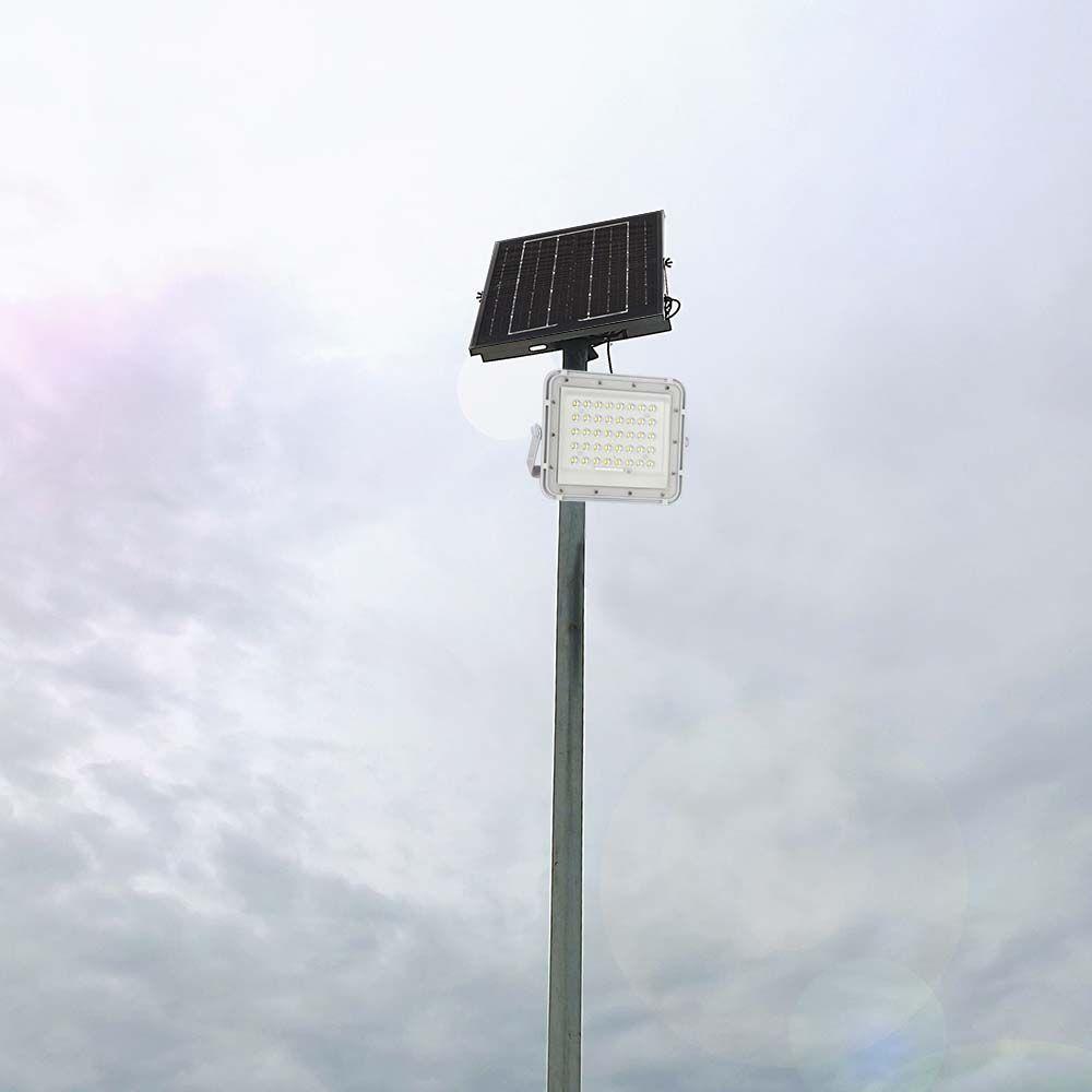 VT 40W LED SOLAR FLOODLIGHT 4000K 5000 mAh BATTERY 3M CABLE SMART IR REMOTE FAST CHARGE WHITE