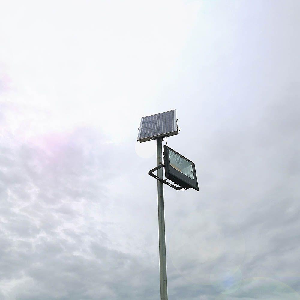 VT-200W 40W SOLAR PANEL WITH LED FLOODLIGHT 4000K