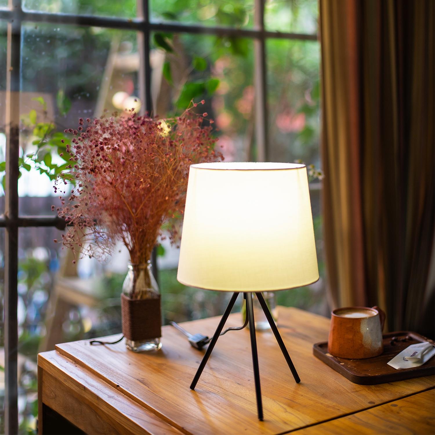 Metal Table Lamp (Without Light Source) E14